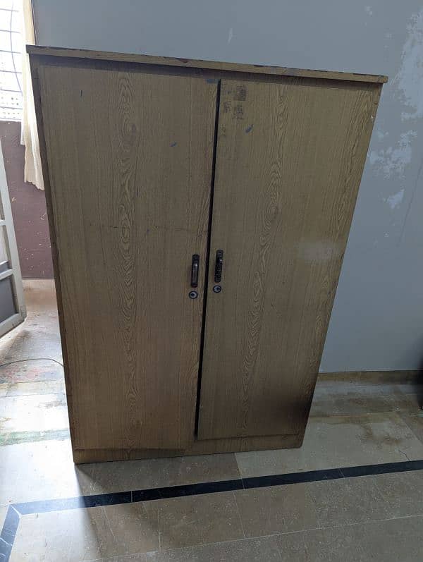 wardrobe for sale size 3.5/5. double door good condition. 3