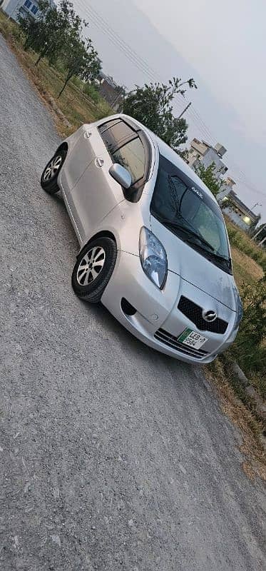 Toyota Vitz 2005 3