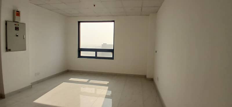 Premier Destination Office At Establish Your Business At Grand Square Mall - Gulberg 0