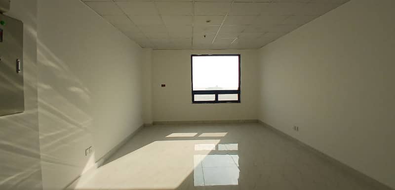 Brand New 422 Square Feet Office Spaces for Rent in Gulberg Ideal Location for Your Business! 0