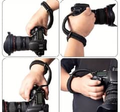 camera dstr of bracelet black