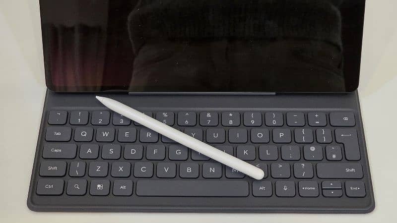 Honor MagicPad2 12.3" OLED 12GB 256GB Keyboard+Pen 3