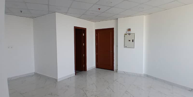 Brand New 380 Square Feet Office Available For Rent Main Boulevard Gulberg 3 8