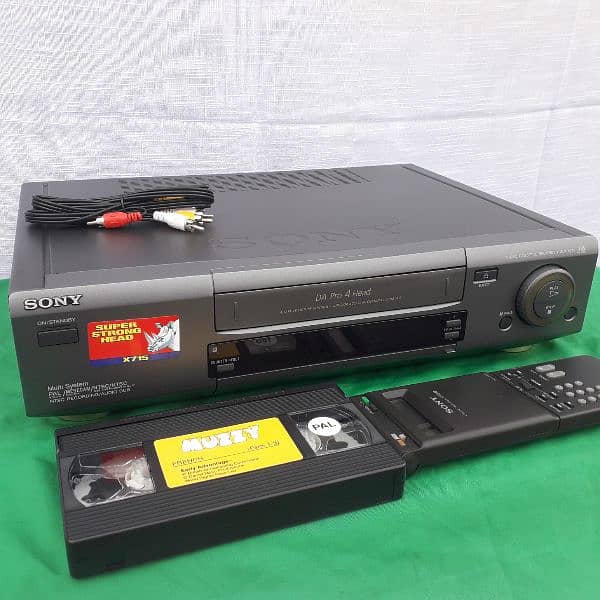 akai vcr full ok new condition 4