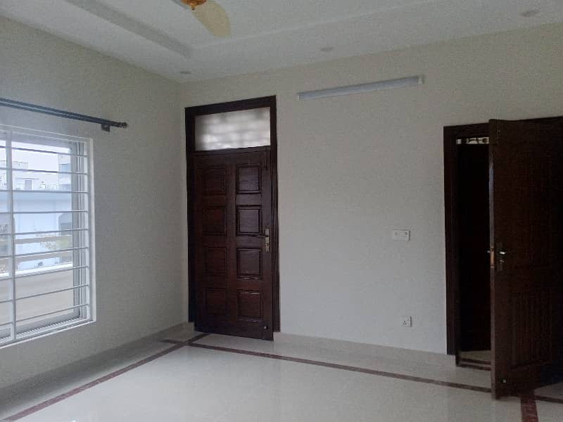 12 Marla Upper Portion For Rent Block A 5