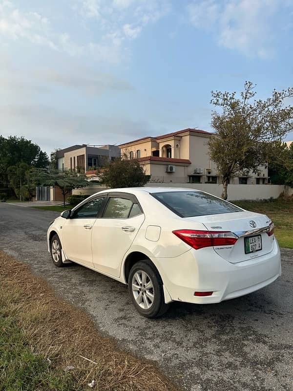 Toyota Corolla Altis 1.8 2017 14