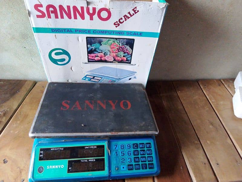 SANNYO Scale 3