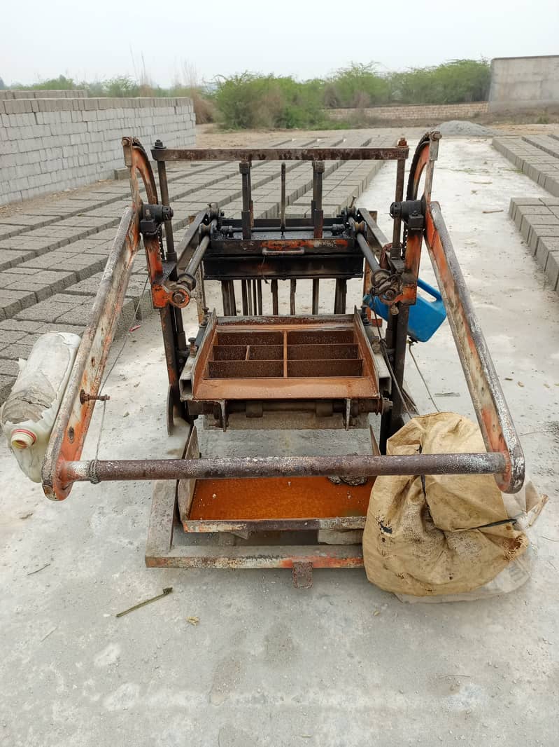 Mixture and blocks machine 3