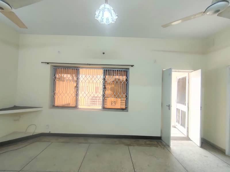 10-Marla 3-Bedroom's House Available For Rent In Askari-9 Lahore Cantt. 22