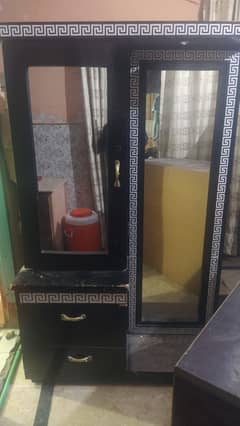 DRESSING TABLE WITH DOUBLE MIRROR