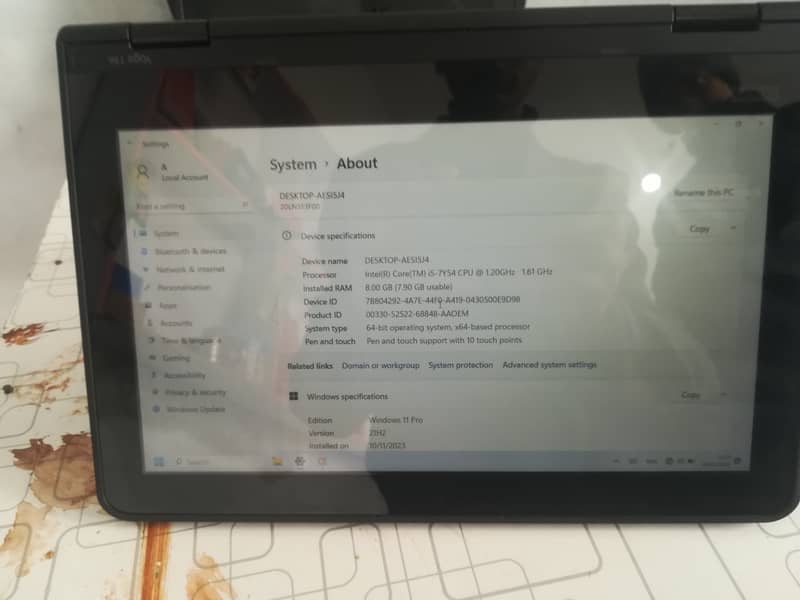 Lenovo Thinkpad yoga 11e x360 Core i5 7th Generation Touchscreen 16