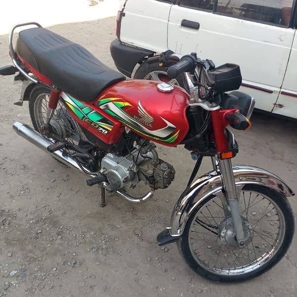 Honda CD70 0