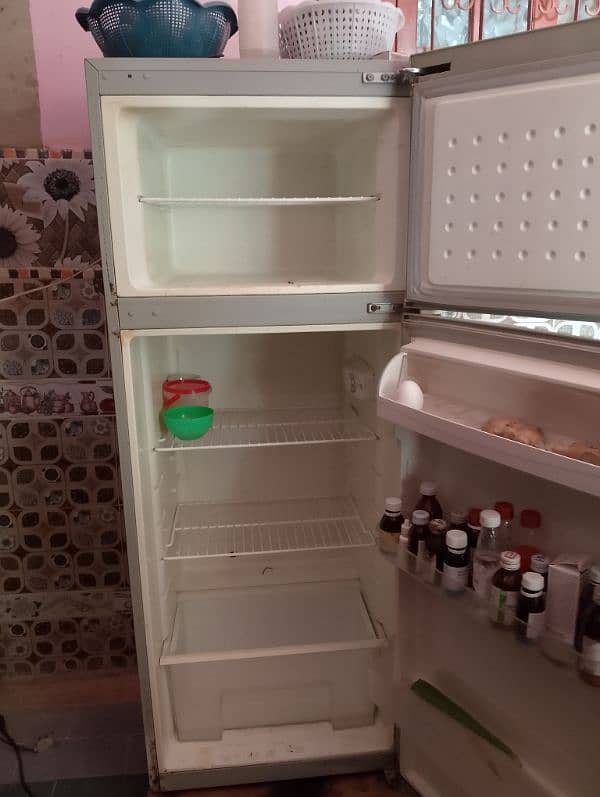 Medium Size Fridge 4