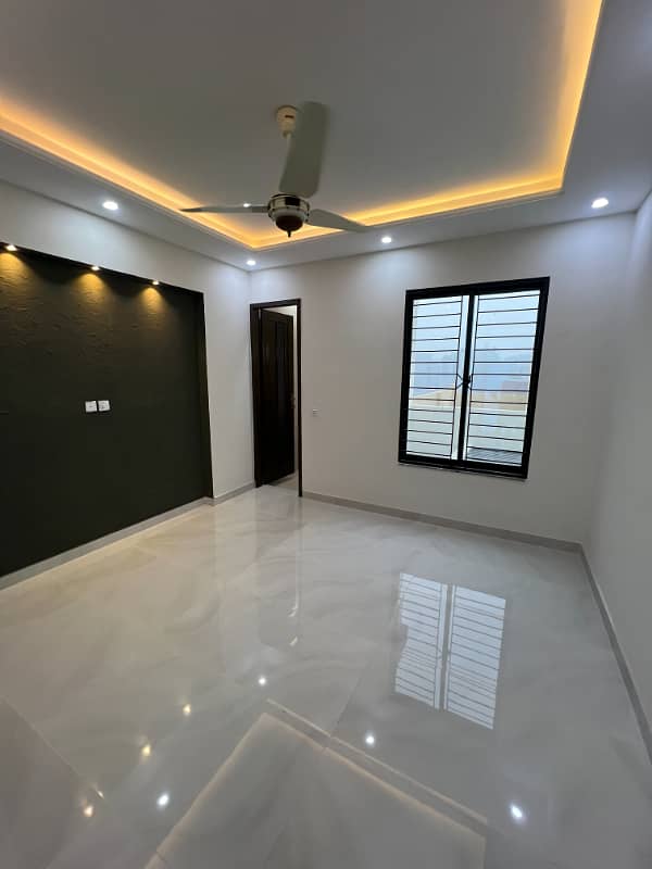 5 Marla brand new modern style house for sale, AL Hafeez Garden phase 5 main canal road Lahore 26