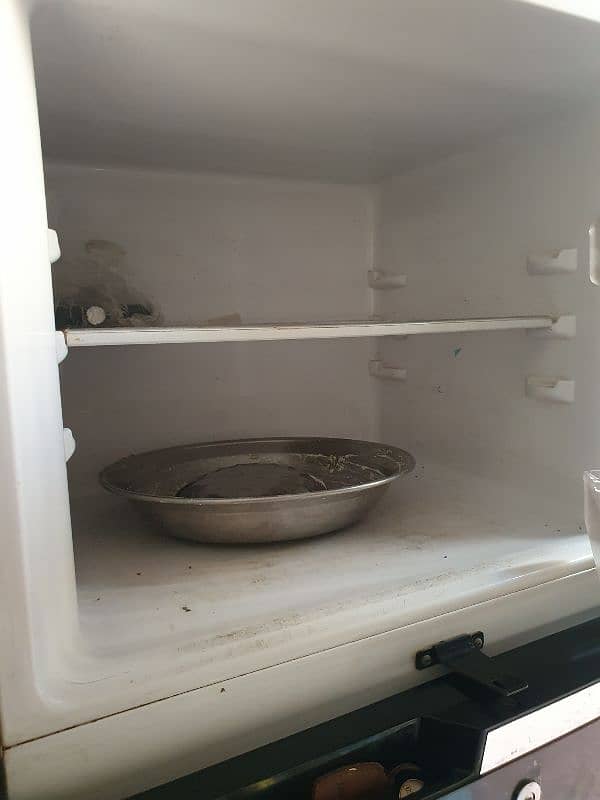 Dawlance full size Refrigerator For Sale 2