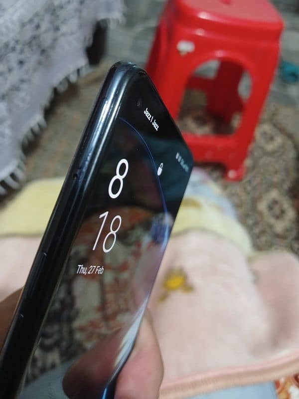 Oppo f19 almost new with original charger cable and box 3