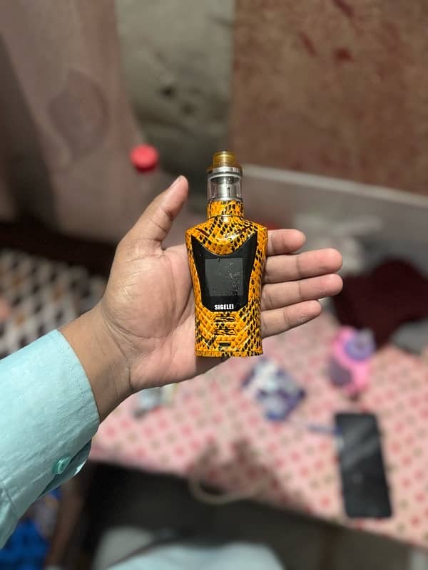 urgent sale 2 sobra vapes 100% ok 4