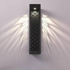 WOODEN WALL LAMP