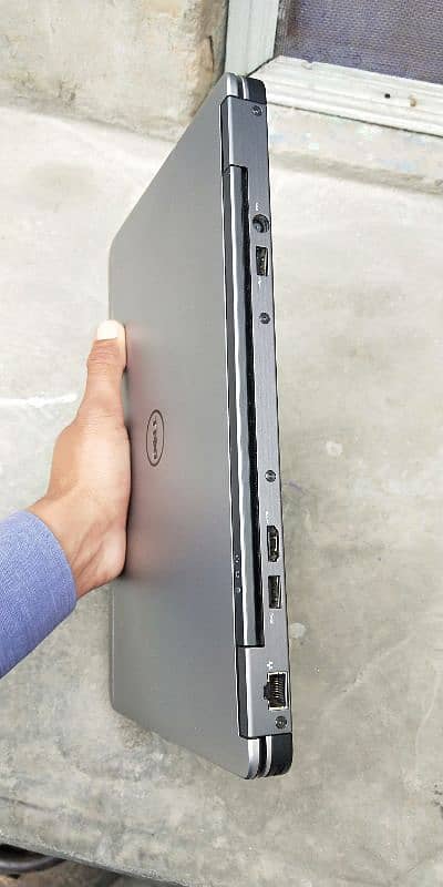 Dell Latitude E7240 Core i5 4th Gen 3