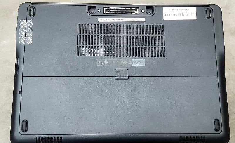 Dell Latitude E7240 Core i5 4th Gen 7