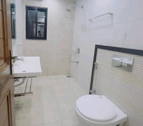 Flat Is Available For rent In Bahria Town - Sector C 3