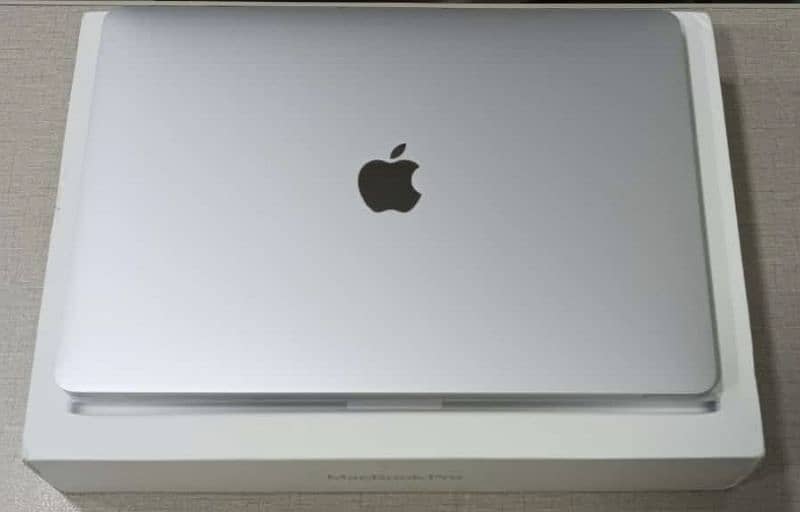 Apple MacBook Pro M2 2022 0