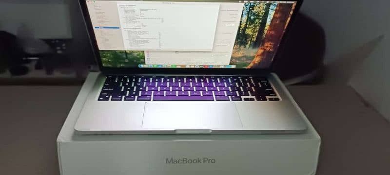 Apple MacBook Pro M2 2022 2