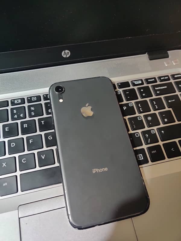 iphone xr urgent sale factory unlock 64 gb 6