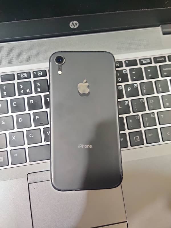 iphone xr urgent sale factory unlock 64 gb 8