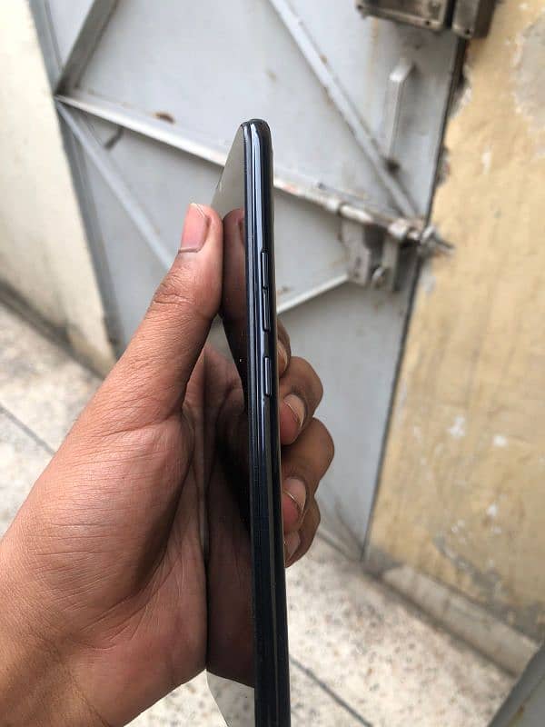 Infinix Smart 5 dual PTA all okay, only phone & cover 5