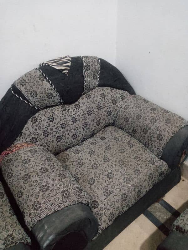 sofa sett 3seater with 1 seater 2 sofa sett for sale total 3 item 1