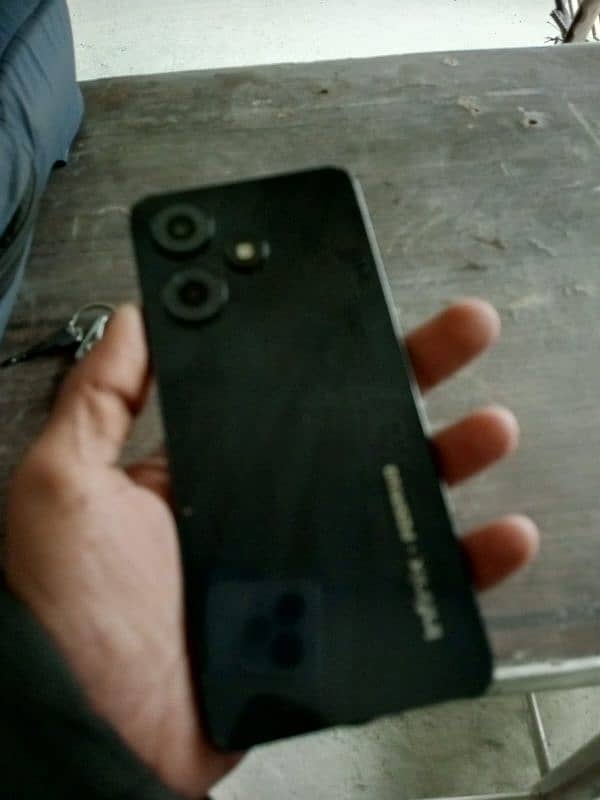 Infinix Hot 30 8+8/128GB in Black for sell 6