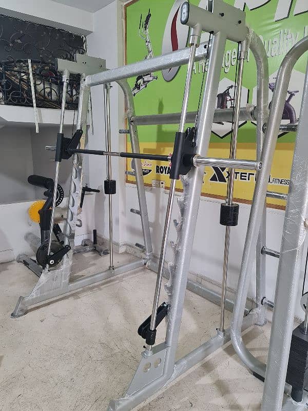 COMMERCIAL SMITH MACHINE & GYM EQUIPMANT 2