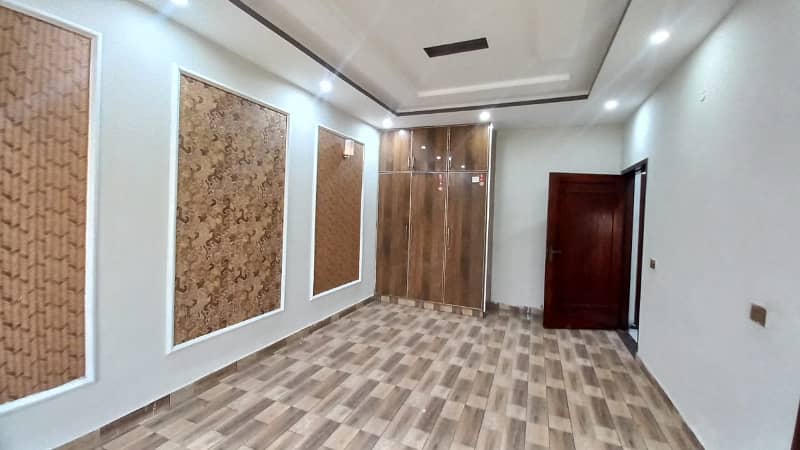 Centrally Located Lower Portion Available In Allama Iqbal Town For Rent 10