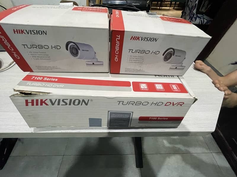 cctv HIKVISION 2 Color Camera with DVR 2