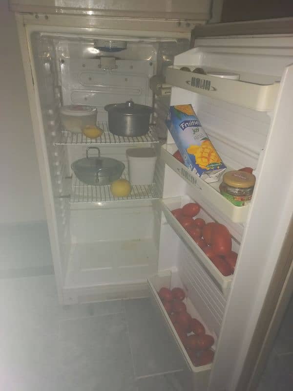 dawlance fridge 4