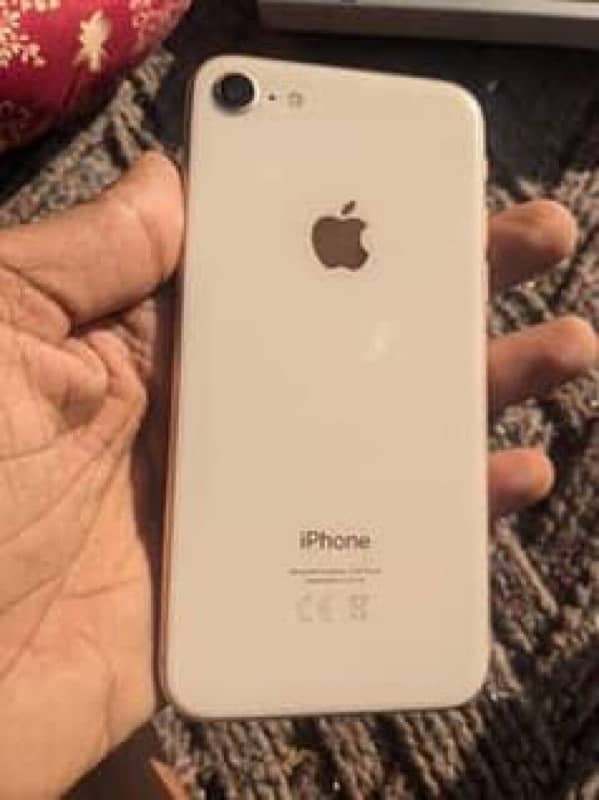 iphone 8 Golden colour water packed 1