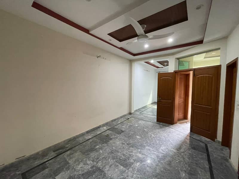 Beautiful 3.5 Marla independent Full House For Rent Ali Park Near Bhatta Chowk ( 0335-5779339 ) ( Near Ghousia Masjid ) 4