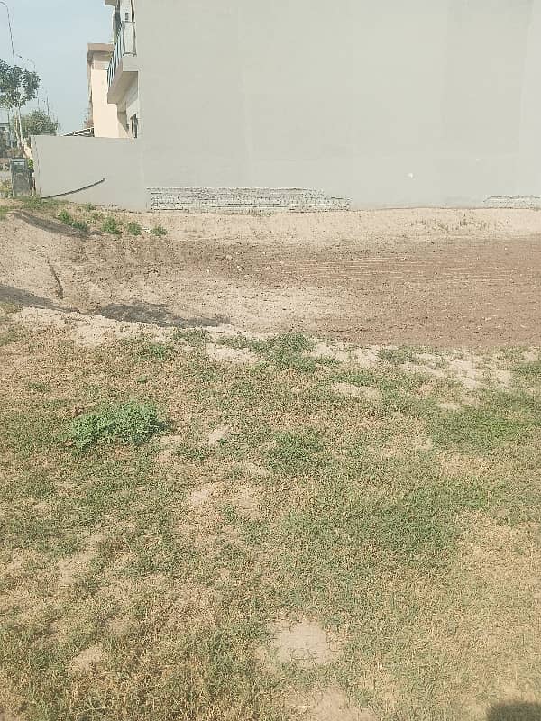 10 Marla Corner Plot For Sale At Hot Location 0