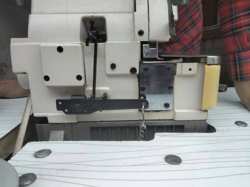 Overlock And Piko Machine for urgent sale 7