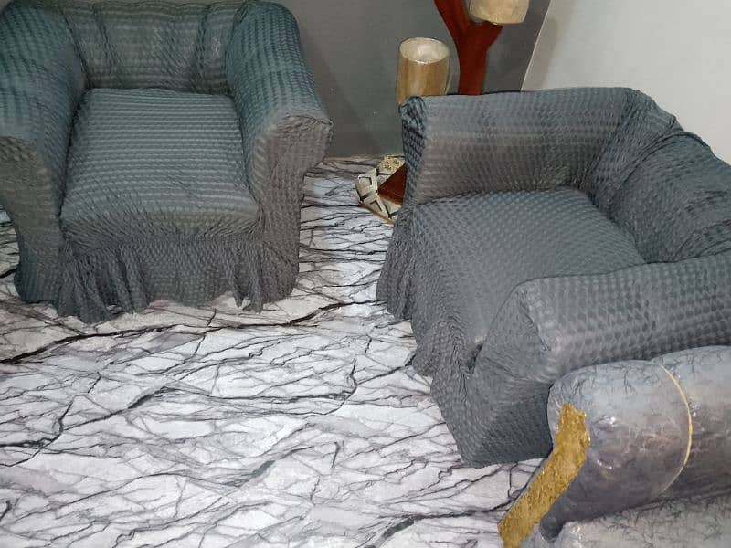 Sofa Set (7 seater) Condition like new 3