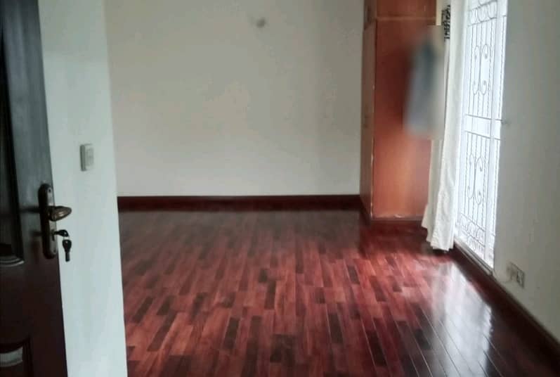 Model Town Extension House Sized 1 Kanal For sale 4