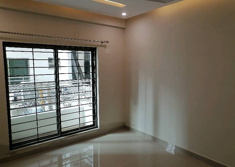 Brand New 3 Bedroom Apartment For Sale 10