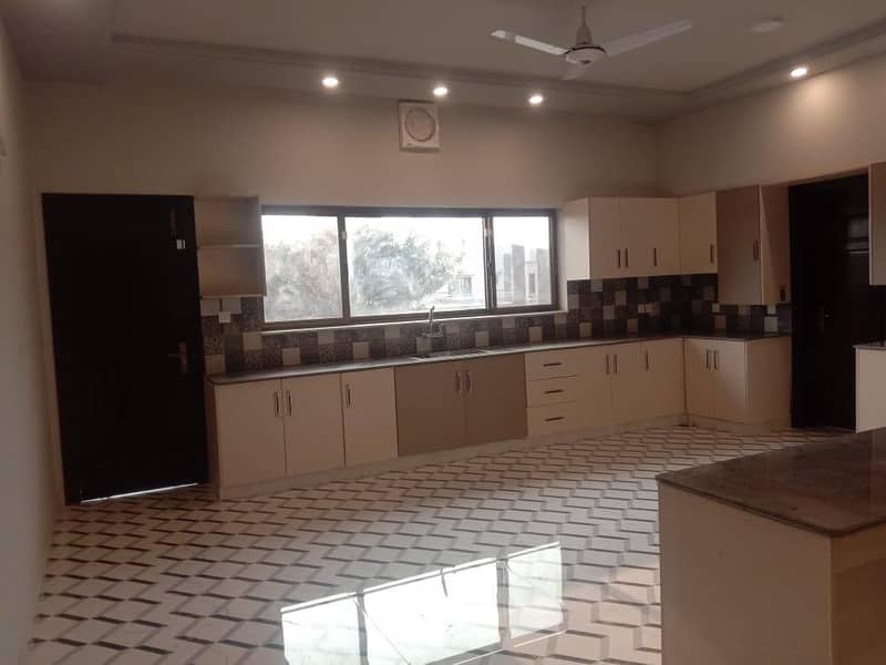 1 Kanal Full House With Solar For RENT In Bahria Town Phase 7 Rawalpindi 16