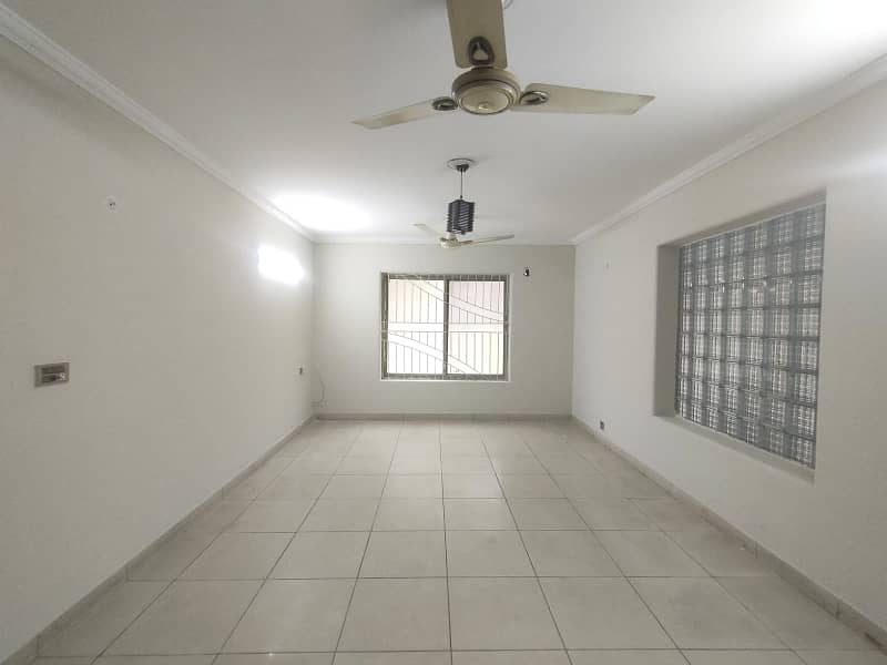 10-Matla 2-Bedroom's, Marble Flooring Separate Gate Upper Portion Available For Rent. 4