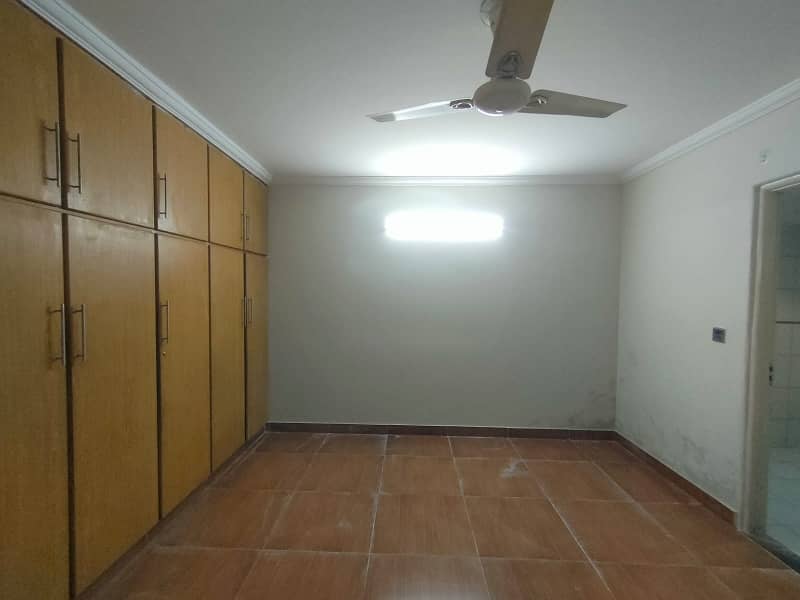 10-Matla 2-Bedroom's, Marble Flooring Separate Gate Upper Portion Available For Rent. 10