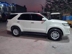 Toyota Fortuner V 2014