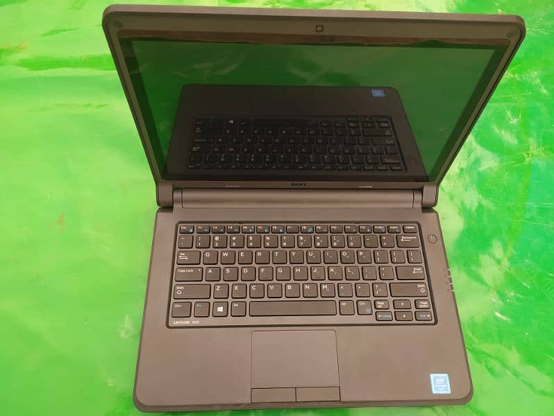 Model : Dell Latitude 3340 Ram 8gb 1