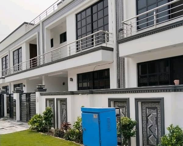 House 5 Marla For sale In Green City 0