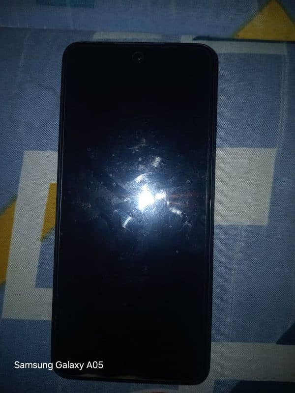 Tecno Spark 20 16 GB Ram 256 GB Room 1